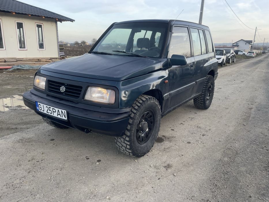 Suzuki Vitara 4x4 1.6 benzina, 16 valve fara rugina , ac functional