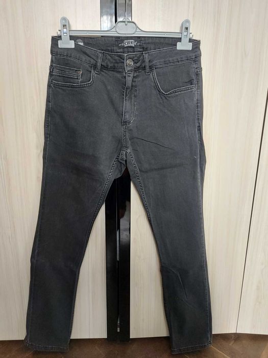 Мъжки дънки 31-34