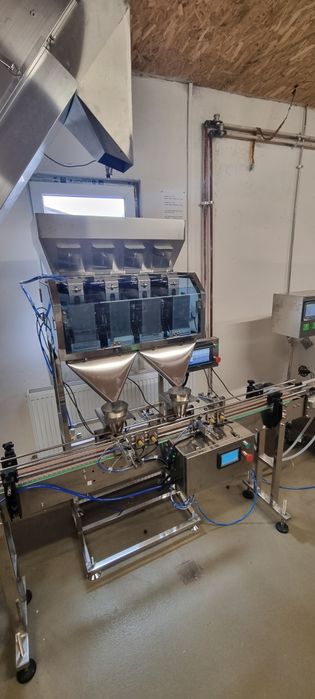 Linie de imbuteliat apă, creme, granulate, produse mixte