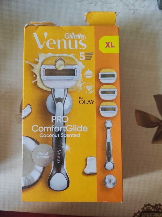 Aparat de ras Gillette Venus