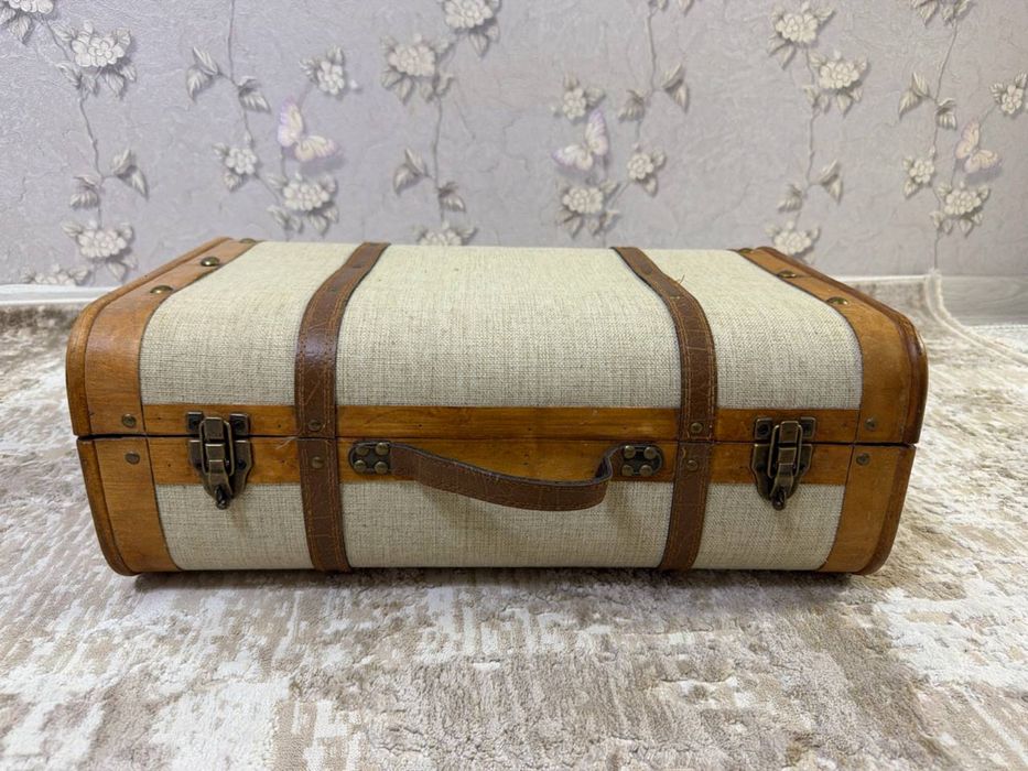 Плетенний сундук