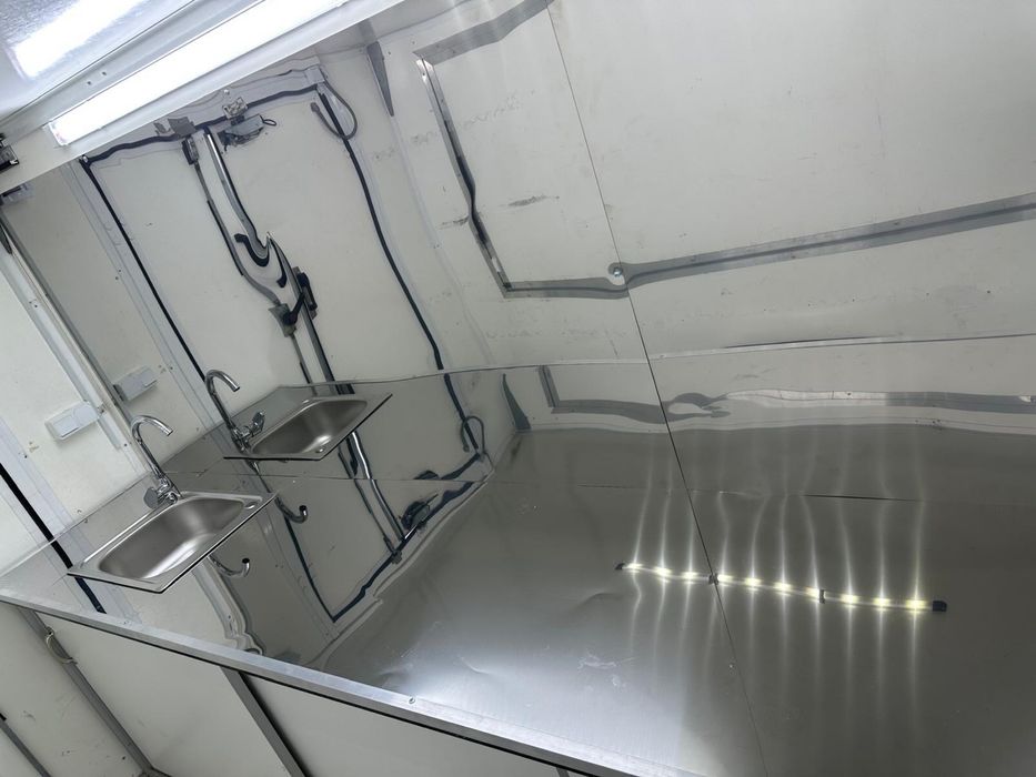 Vand autorulotă.  Fast-Food Truck 2017 euro 6