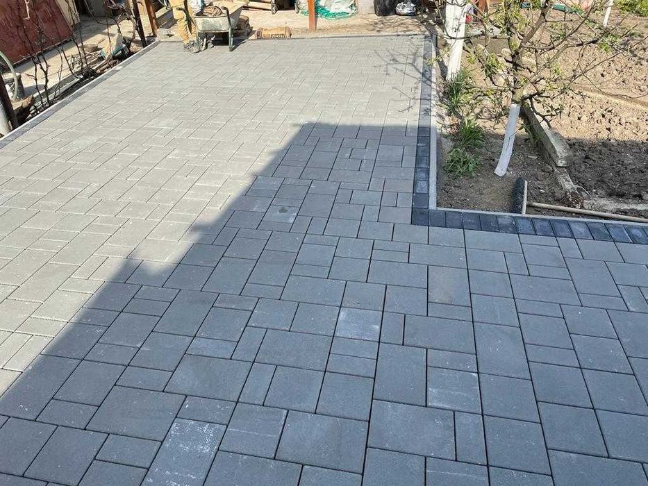 Pavaje noi 2026 ,vindem montam