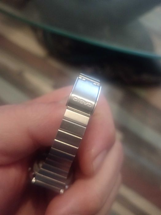 Vând ceas casio impecabil