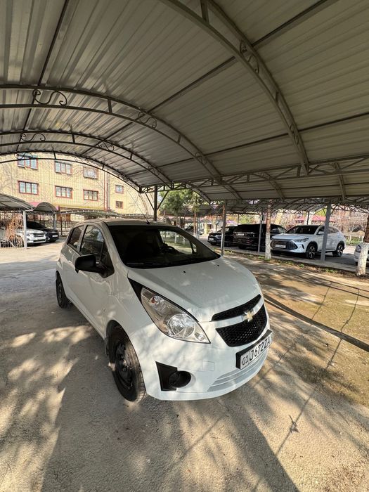 Продажа машины Spark 2015