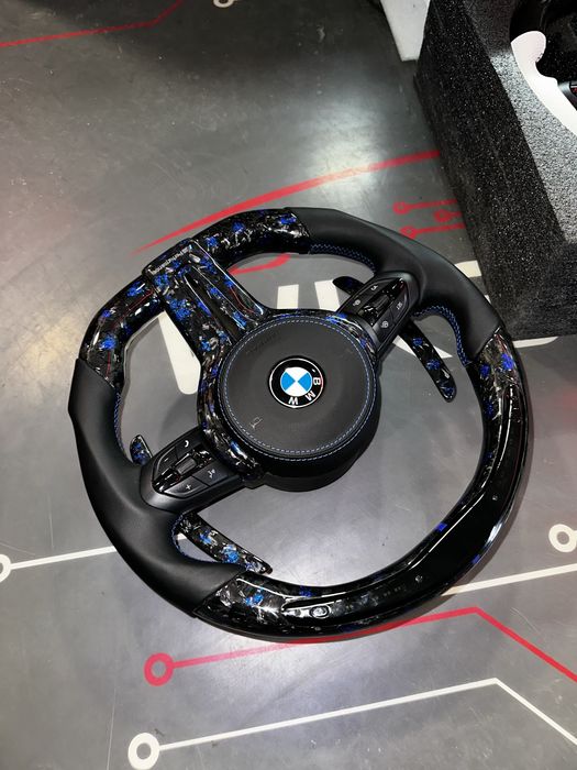 Volan BMW M CARBON FORJAT / LED / Vibratii / Incalzire / DISTRONIC / F