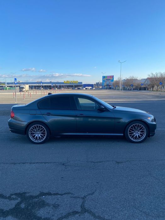 Vând bmw e90 318d negociabil