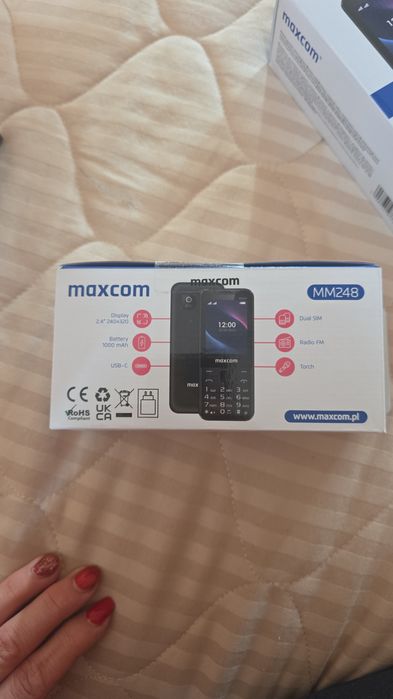 Vând 3 telefoane ideale pt persoane in varsta