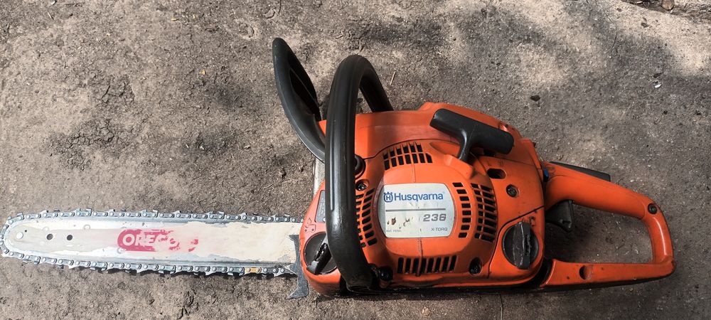 Vând husqvarna 236 X-torq