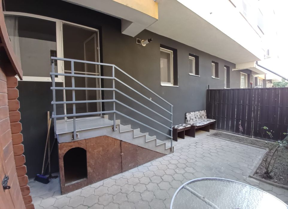 Vând apartament 1 camera,  curte proprie