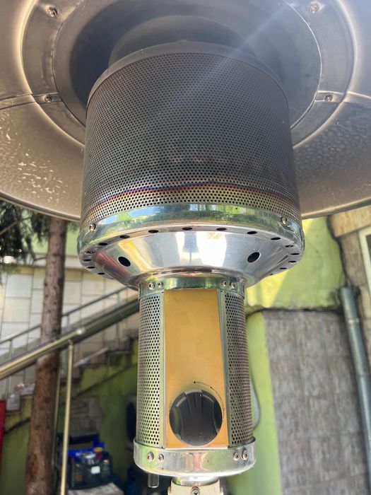 Газов отоплител за вътрешен двор