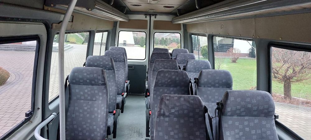 Vw LT 18 + 1 Locuri din 2006 motor 2.5 tdi înmatriculat în Romania