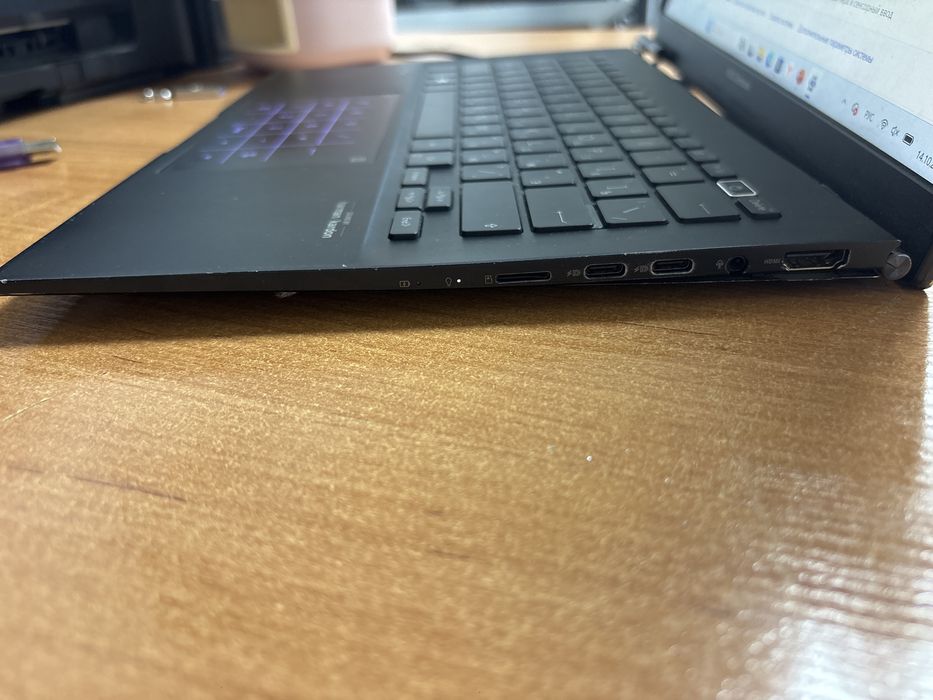 Ноутбук Asus Zenbook