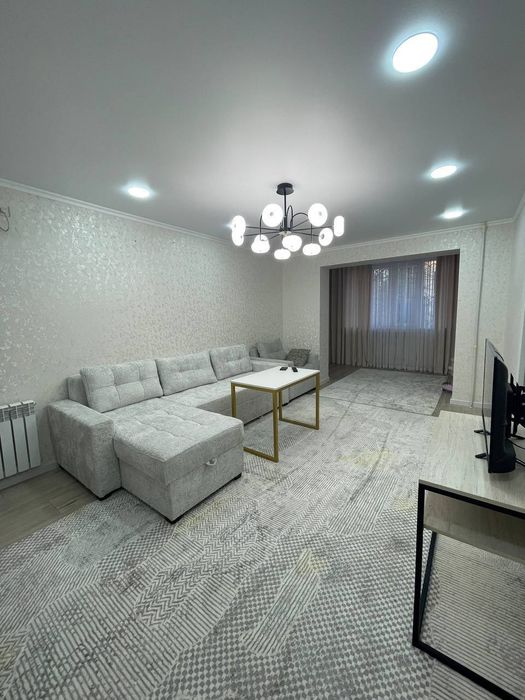 Продам чиланзар 6.  Трёх комнатная