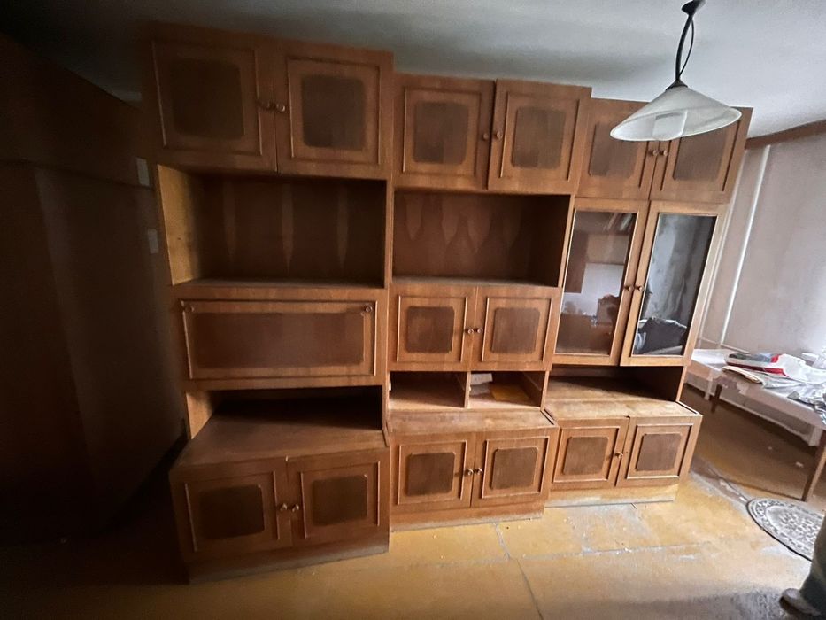 Продаю хороший советский шкаф