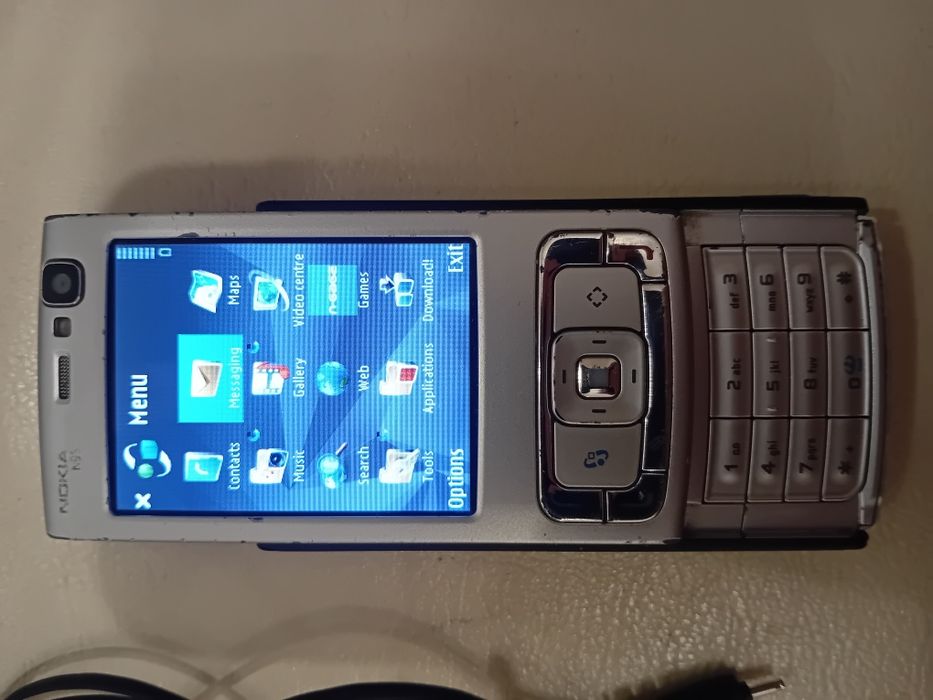 Nokia N95 8GB +card 512mb