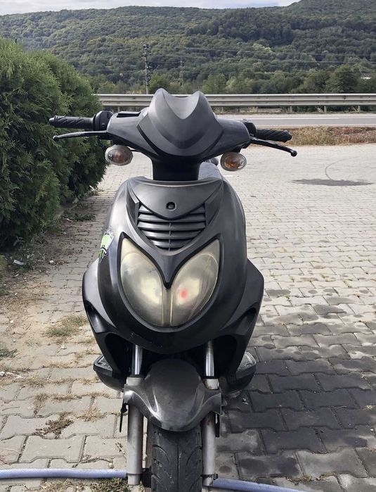 Vand scuter gy6 excelent  si schimb cu atv cross auto