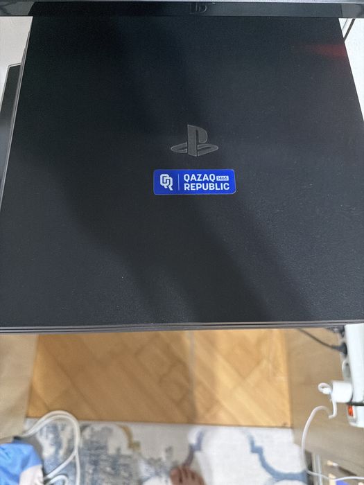 Ps4 pro в хорошем состоянии