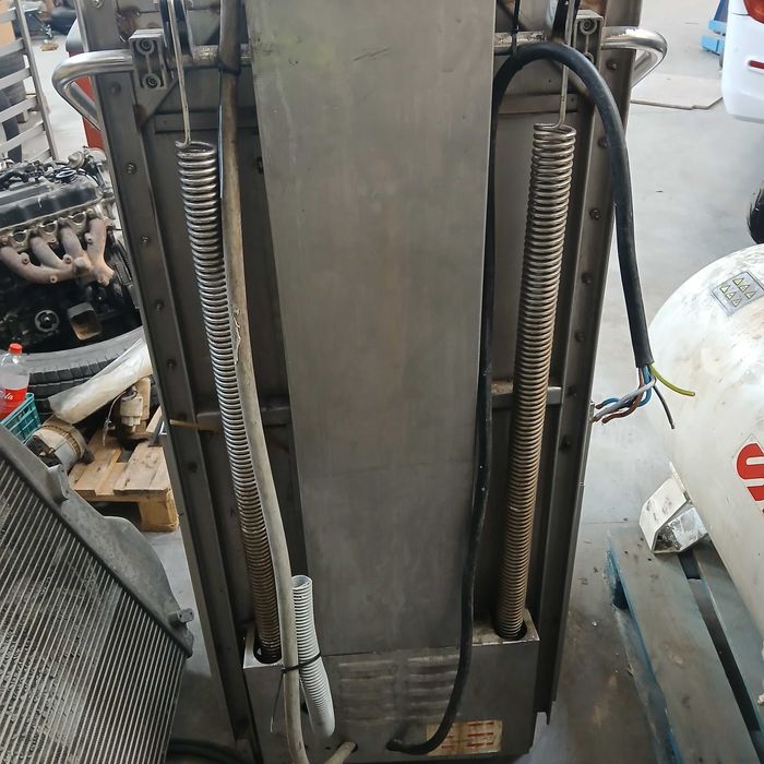 професионална конзолна съдомиялна