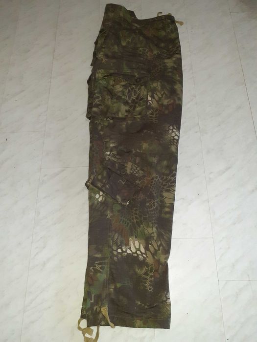 Камуфлажен панталон