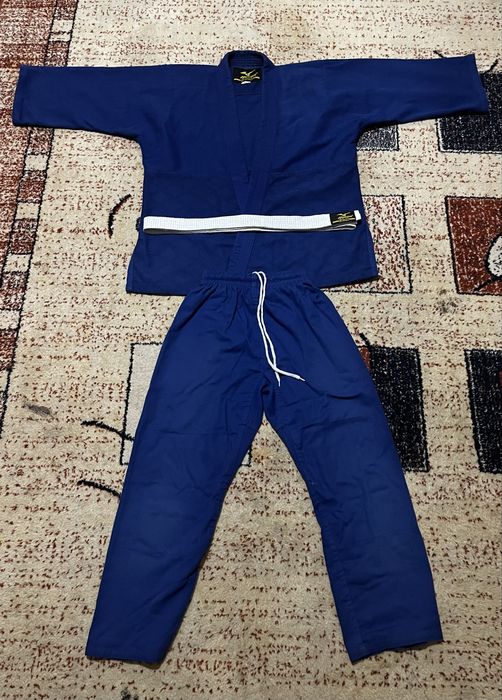 кимоно сатылады 10000тгден