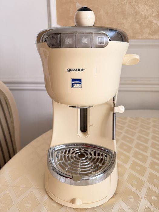 Кафемашина Guzzini Lavazza