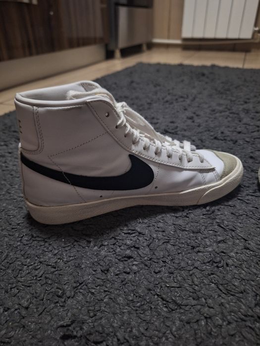 Adidași Nike Blazer