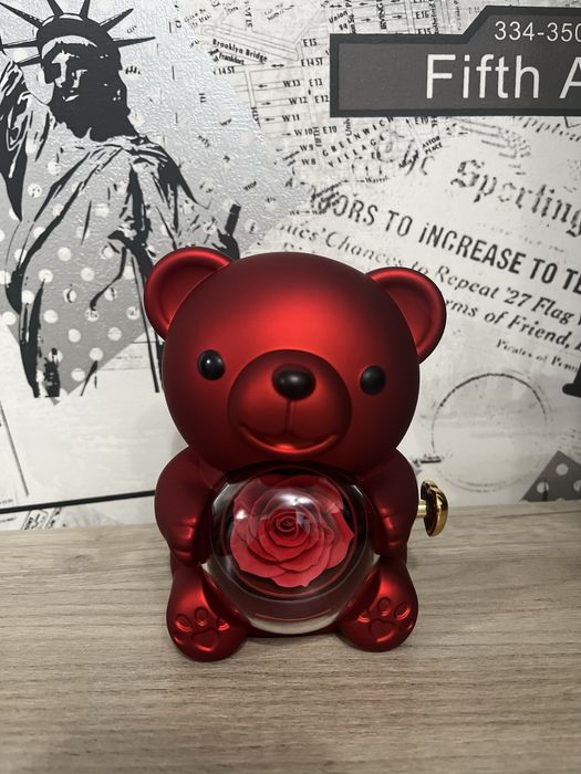 Ursuleț decorativ cu trandafir