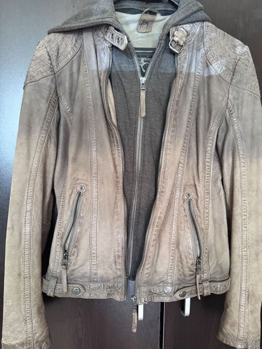 Дамско кожено яке