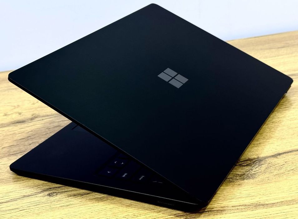 Microsoft Surface Laptop 6 for business