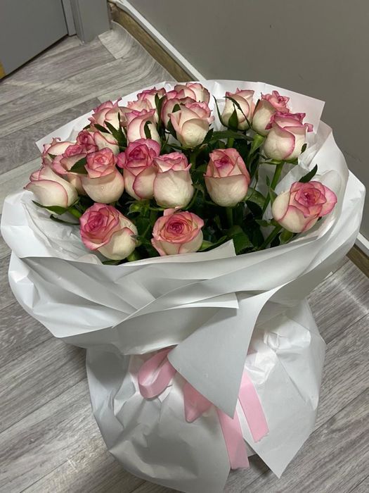 Роза  пионый