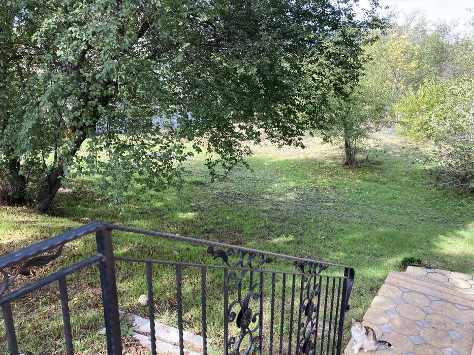 Продава се Къща в с. Звездица, Област Варна - 270 кв.м за 871 €/кв.м - Снимка #2