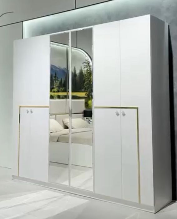 Продам шкаф спальный