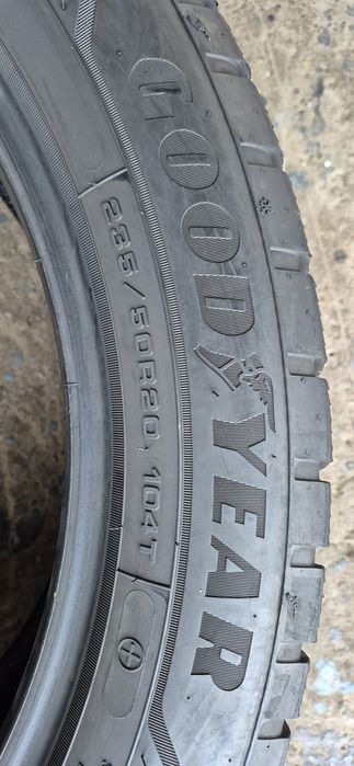 2 anvelope iarna ca si noi Goodyear 235/50/20,dot 2022.Pret pe bucata