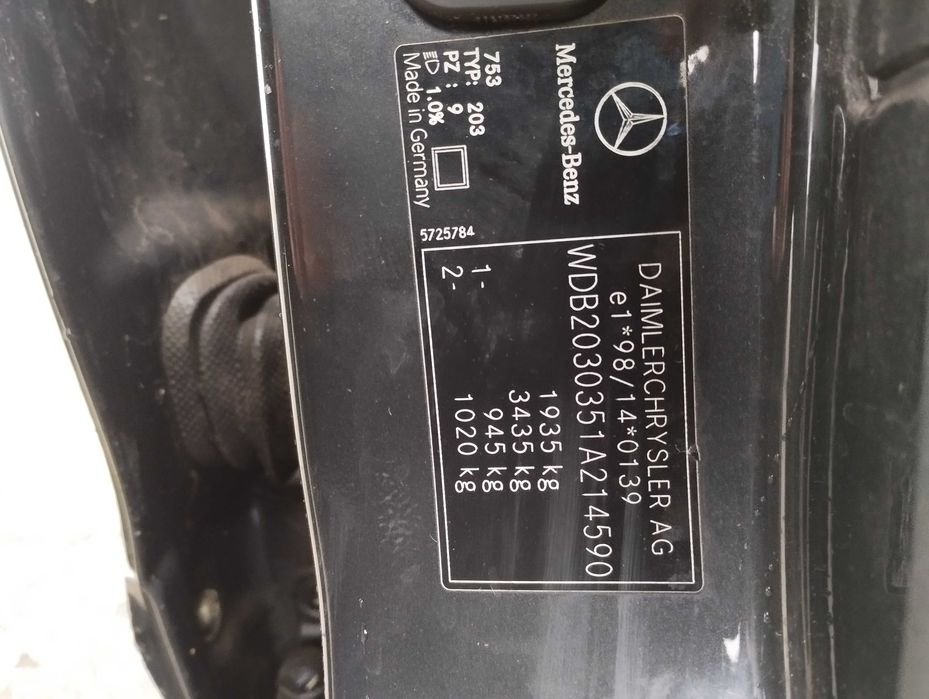 На части Mercedes W 203, C 180, Petrol