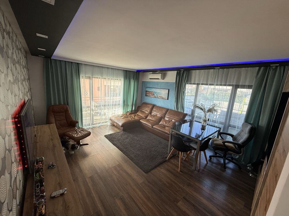 апартамент тристаин