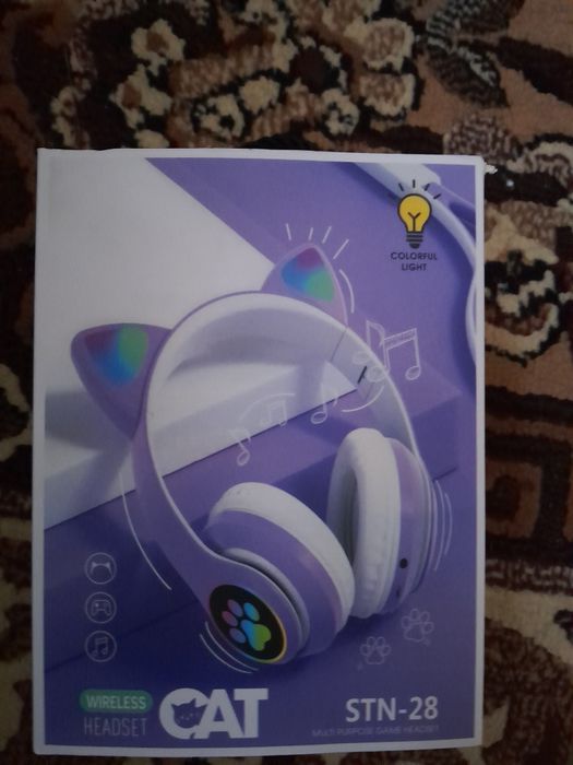 Продам наушник без проводной !