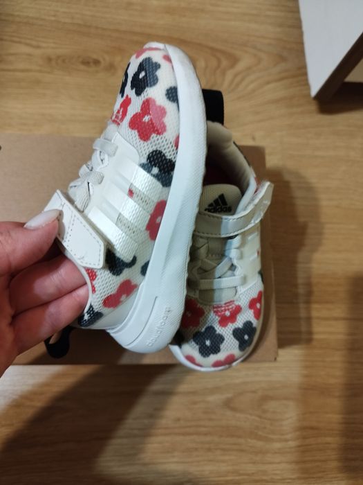 Детски обувки и сандали