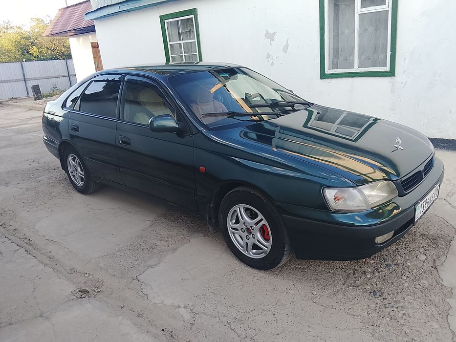 Тойота Карина е 1997