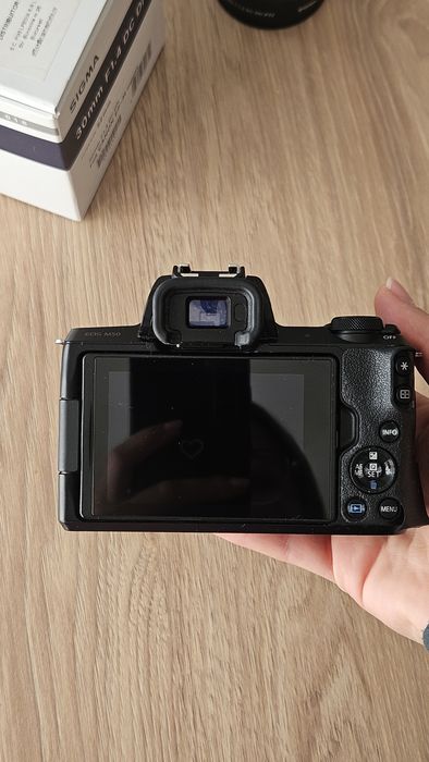 Aparat foto Canon M50 + Sigma 30mm
