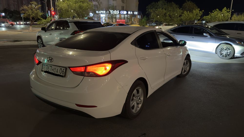 Hyundai Elantra