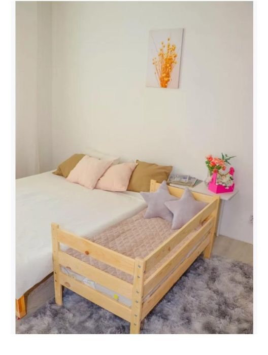 Продам детскую кровать б/у