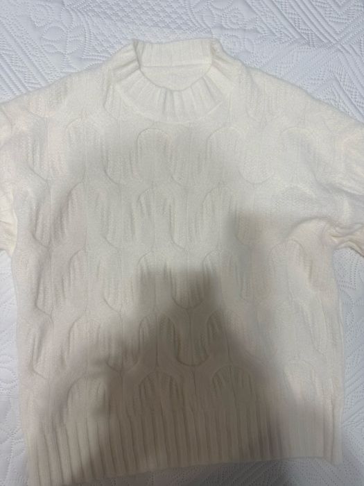 продая новый свитер, срочно!!!