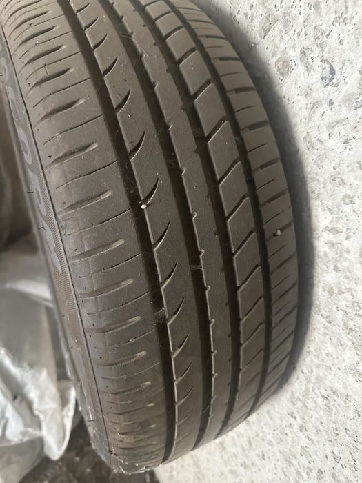 Шины летние 215/55/R17