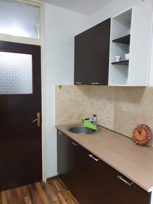 Garsoniera 44m, zona linistita, loc parcare