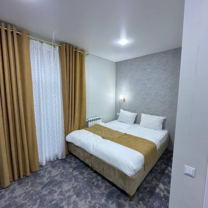 Хива шаҳар Вокзал олдида тайёр Бизнес гостиница сотилади