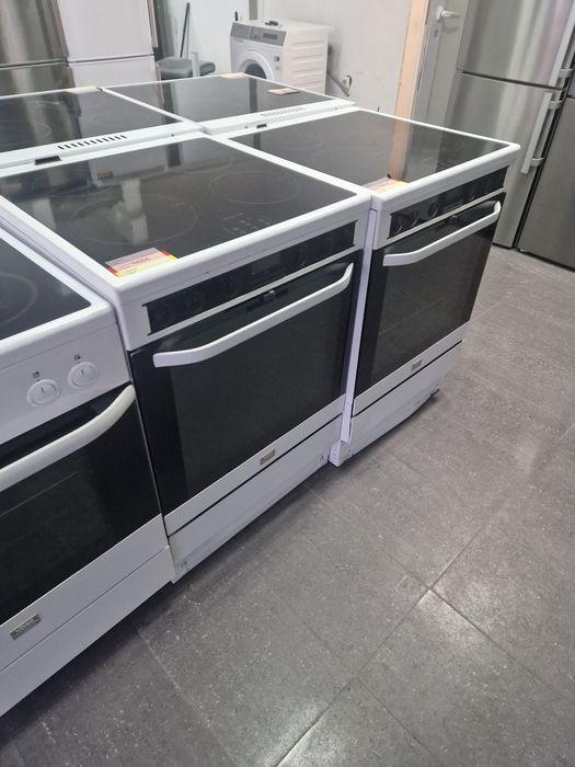 Свободностояща печка VossElectrolux 72 литра