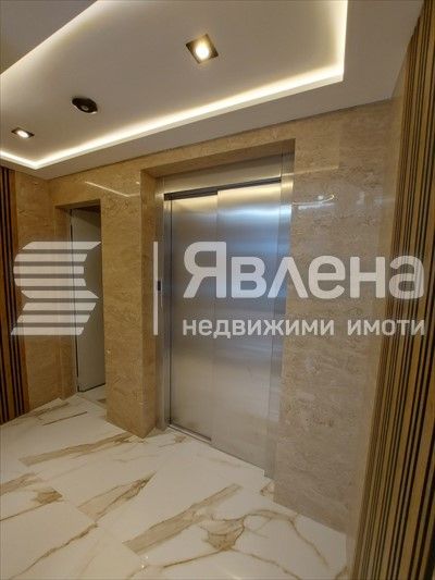 Продава се Четиристаен апартамент в Пловдив, Христо Смирненски - 109 кв.м за 1424 €/кв.м - Снимка #3