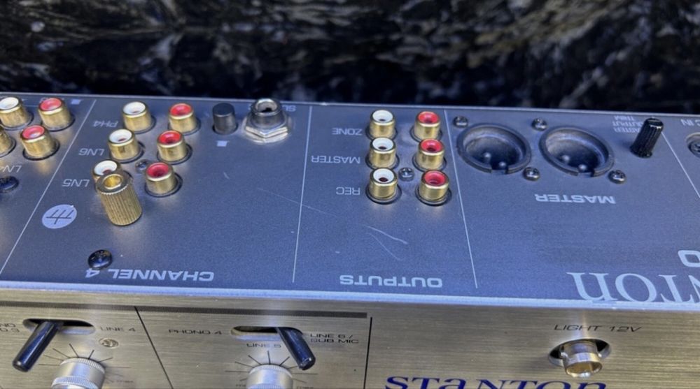Mixer stanton RM-80