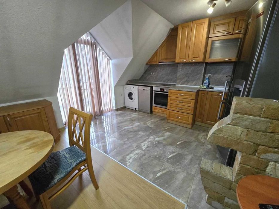 Южен тристаен мезонет с паркомясто за продажба в Разлог